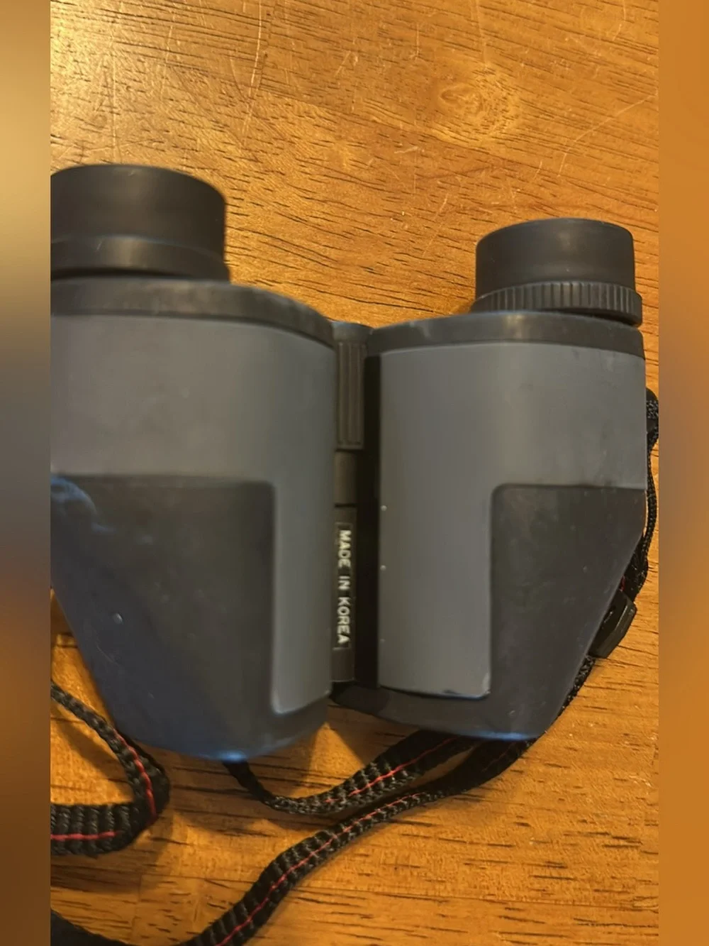 Vivitar PV Series \bm{8\times 22} Compact Pocket Binoculars with Case (Made in K